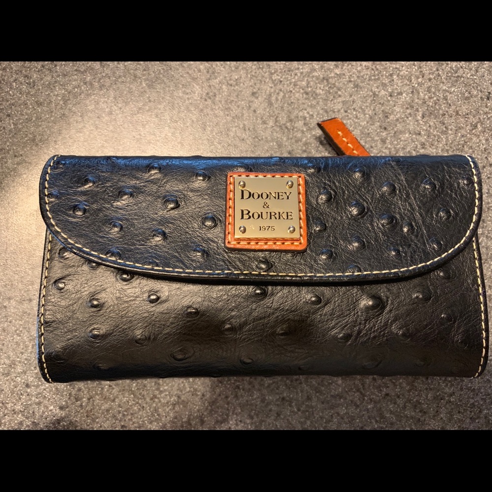 Dooney & Bourke wallet